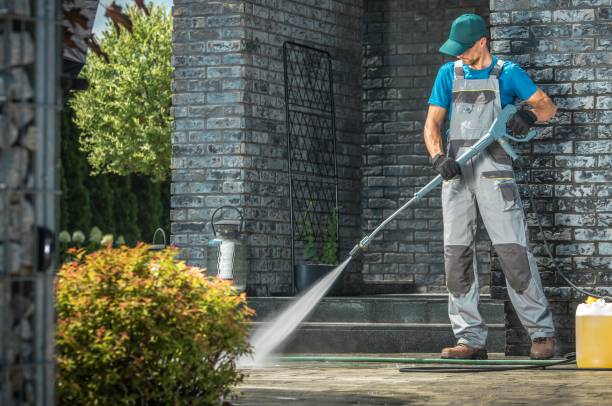 Best Building Exterior Washing  in Coralville, IA
